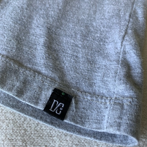 DC Grey V-Neck T-Shirt with Compass Print - Picture 6 of 8